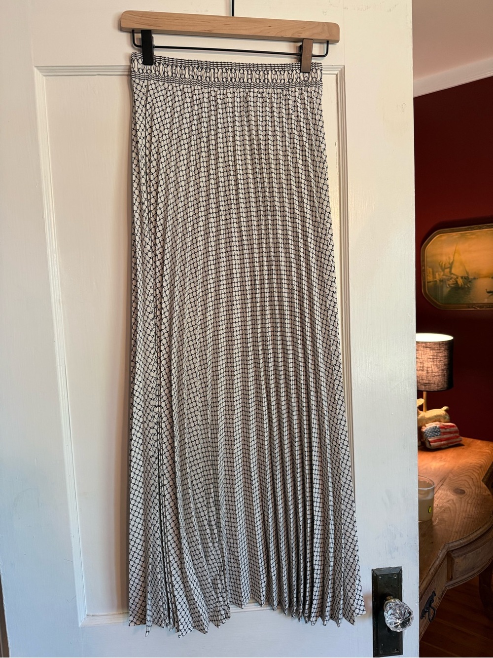 Max Studio Black & White Pleated Geometric Maxi Skirt